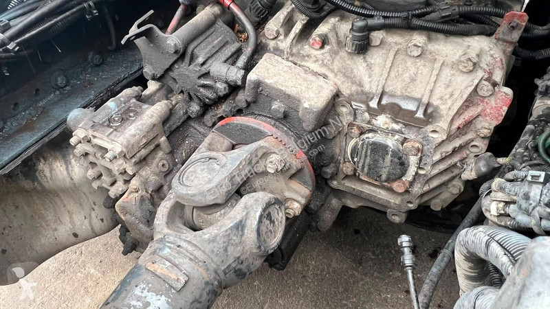 جرار Iveco STRALIS 420 (MANUAL GEARBOX / BOITE...