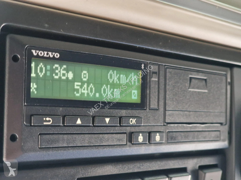 جرار Volvo 13500 Aero Globetrotter XL 4x2 - New...