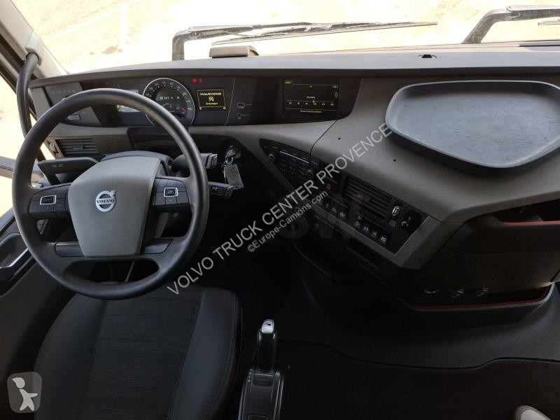 جرار Volvo 500