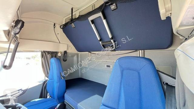 جرار Volvo