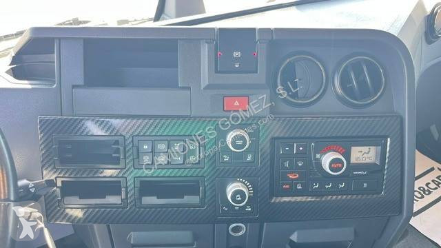 جرار Renault