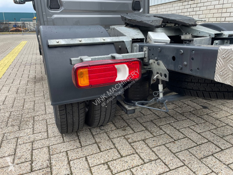 Iveco 21 40C van