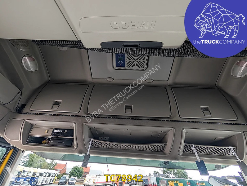 Tracteur Iveco 440 S48
