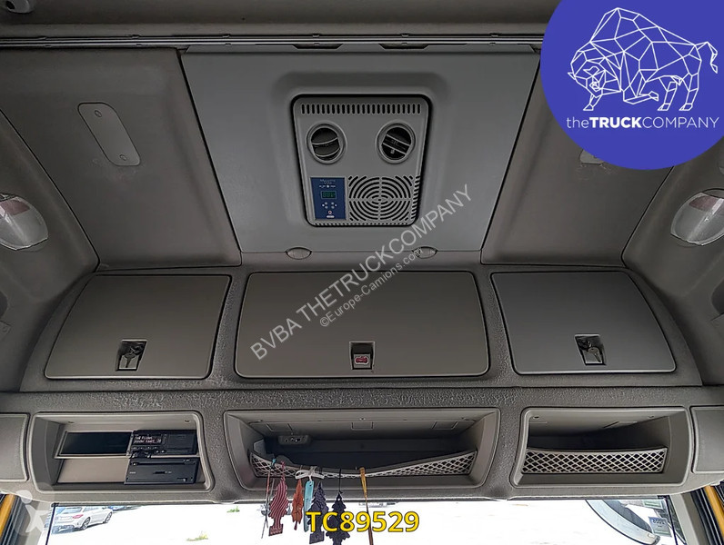 Tracteur Iveco 440 S46