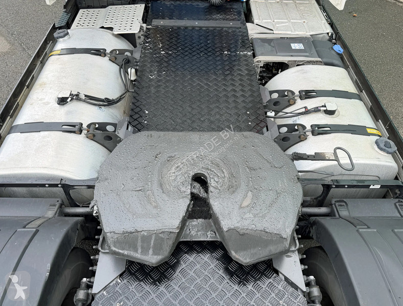 Tracteur Volvo 13500 GLOBETROTTER ONLY 312.000...