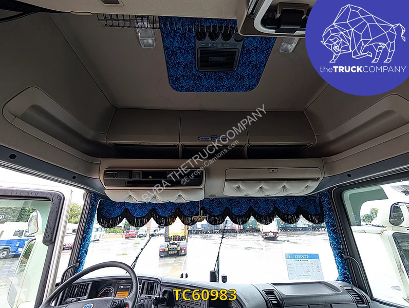 Tracteur Scania 490