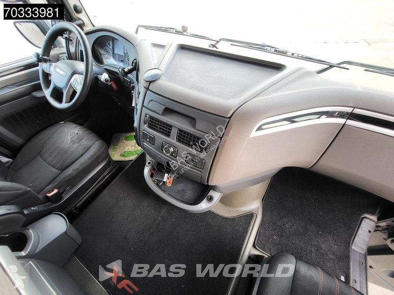 Trekker DAF XF  4X2 SC Standklima Hydraulic ACC...