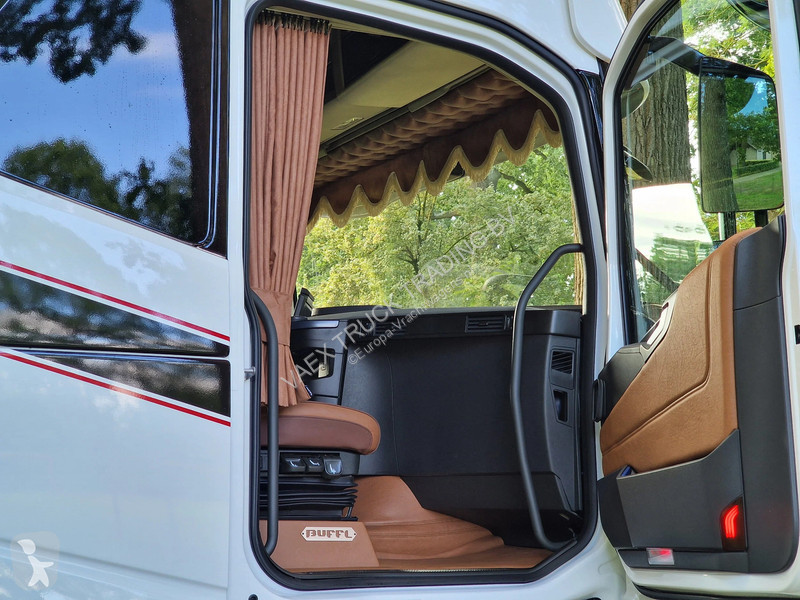 Trekker Volvo FH 500 Aero Globetrotter XL 4x2 -...