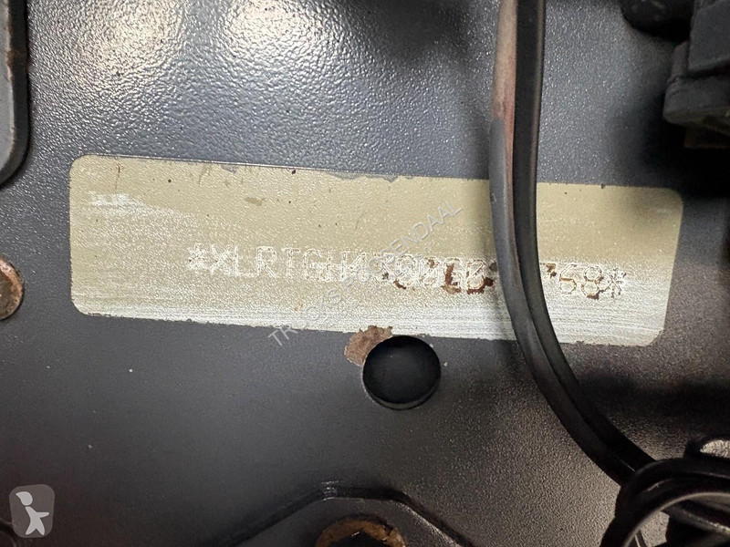 Cabeza tractora DAF 106460 + LEADING AXLE + 6X2...
