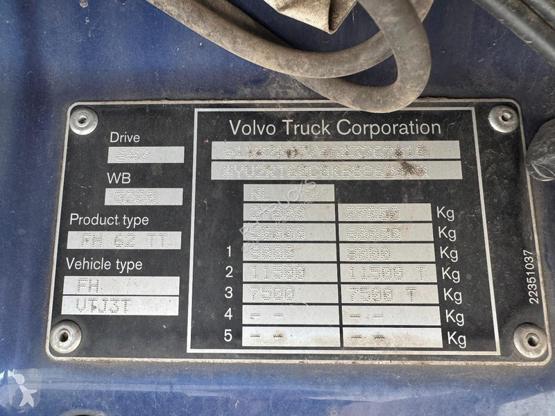 Cabeza tractora Volvo 6X2 EURO 6