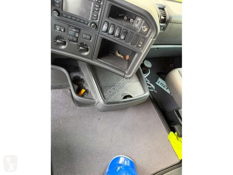 Scania 560 6X4 tractor unit