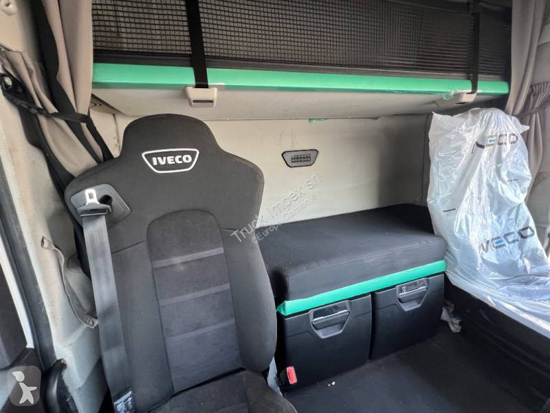Cabeza tractora Iveco 490