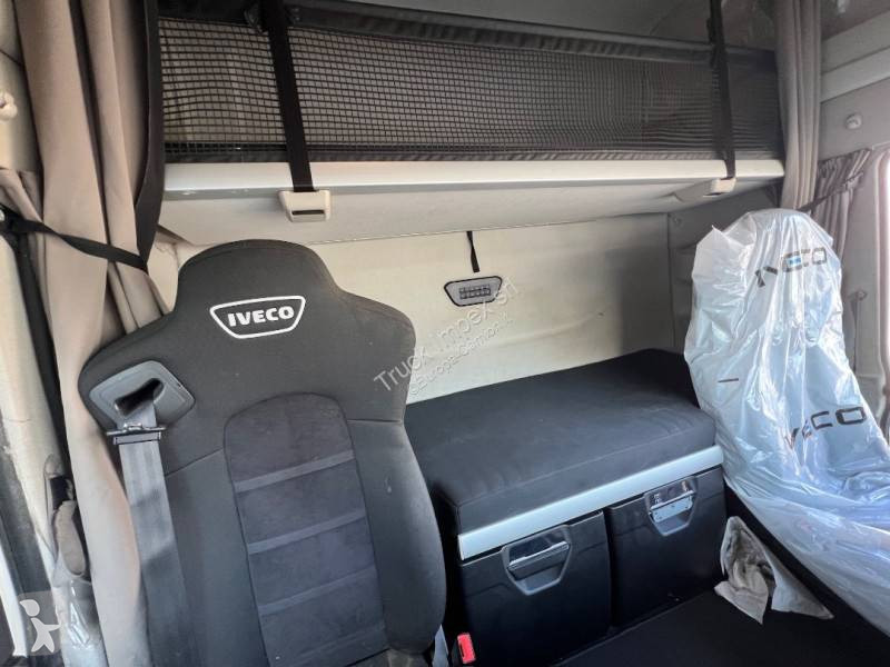 Cabeza tractora Iveco 490