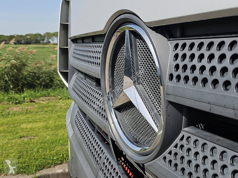 Cabeza tractora Mercedes ACTROS 1843