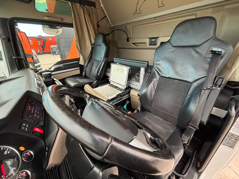 Cabeza tractora MAN 28.500 6x2 XXL CAB /...