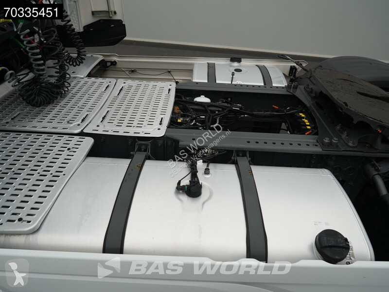 Tahač DAF + 530 4X2 Retarder 2x Tanks...
