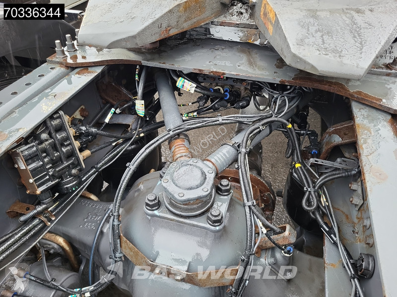 Tahač Volvo FH 460 4X2 Globe Alcoa's Leder