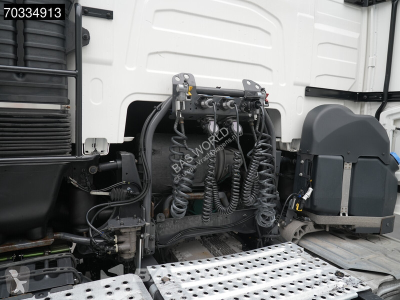 Tahač Volvo FH 460 4X2 Globe APK 08-2027 2x...