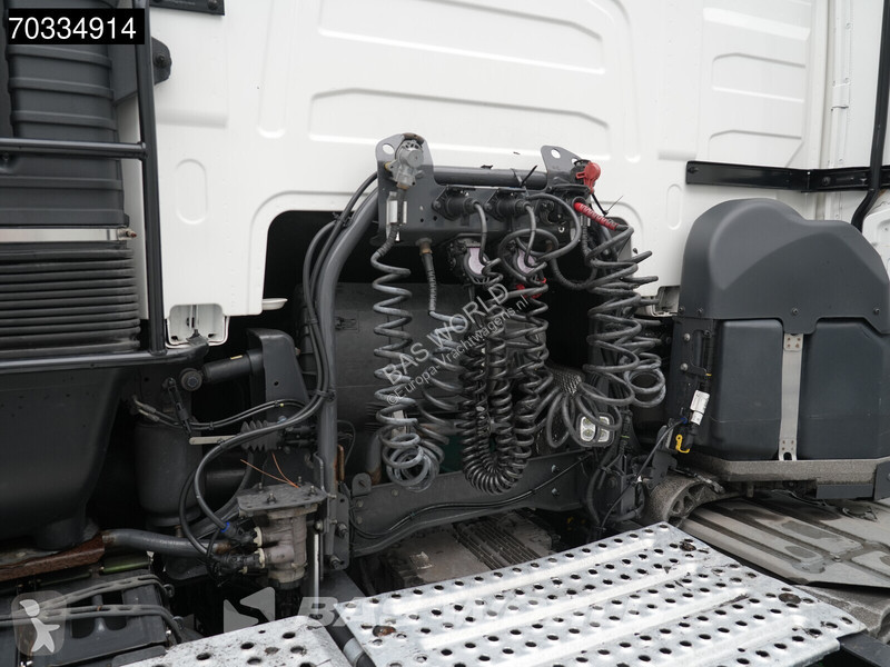 Tahač Volvo FH 460 4X2 Globe APK 04-2027 2x...