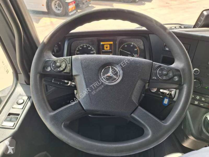 Tahač Mercedes 1841 LS