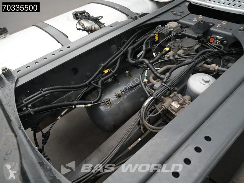 Nyergesvontató DAF 480  4X2 2x Tanks ACC