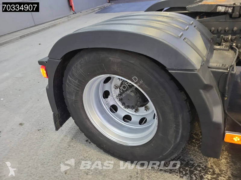 Nyergesvontató Volvo FH 460 4X2 Globe APK...