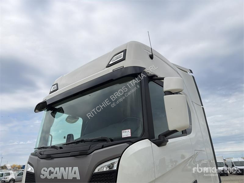 Cap tractor Scania Super 460S 4x2 S/A Sleeper...