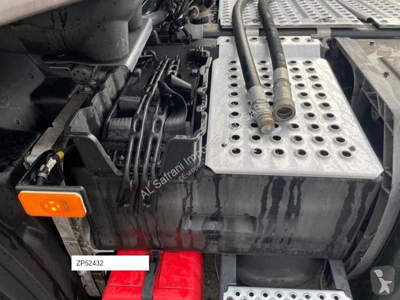 Тягач Renault T520