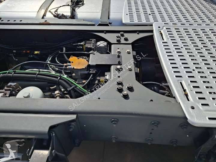 Ciągnik siodłowy DAF 480