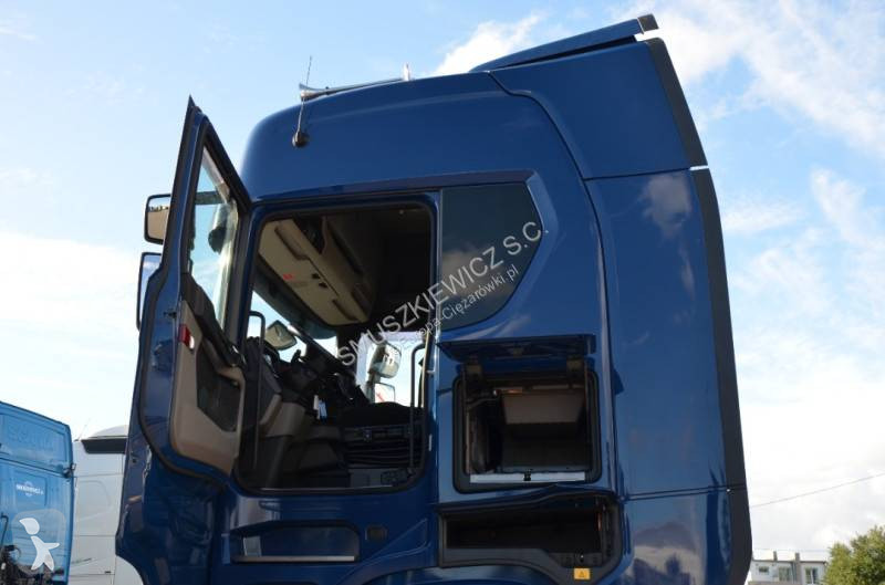 Ciągnik siodłowy Scania 460