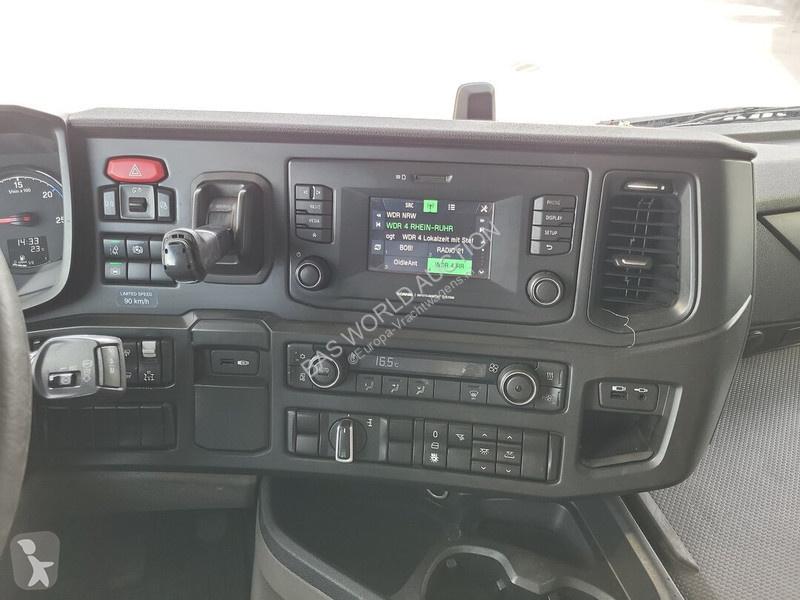 Ciągnik siodłowy Scania 450