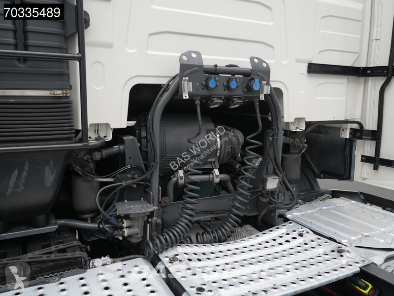Тягач Volvo 500 4X2 XL 2x Tanks I-ParkCool ACC