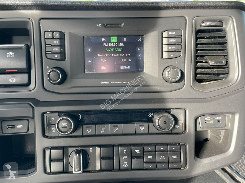 Тягач Scania 450 A4X2NA