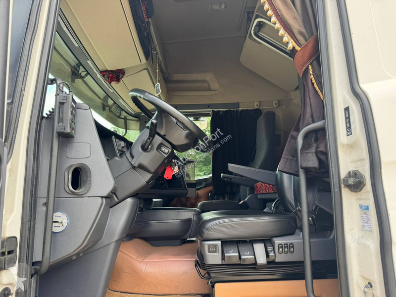 Тягач Scania 500 V8 6x2
