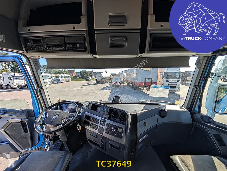 Traktor Renault T 520