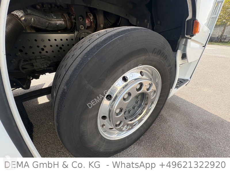 Cabeza tractora Mercedes...
