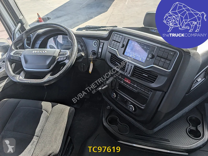 Iveco S-Way 420 tractor unit