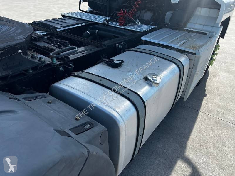 Traktor MAN 18.460