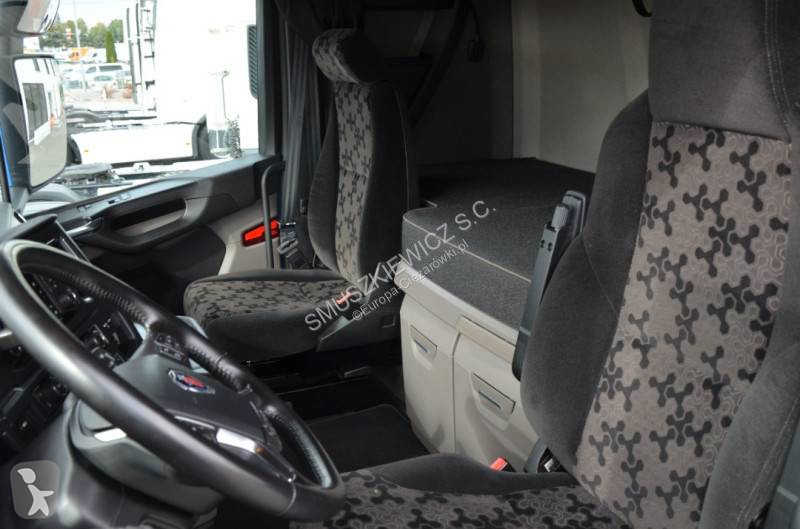 Scania 450 tractor unit