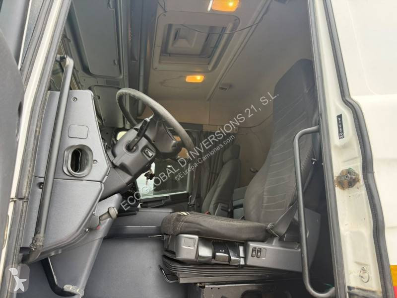 Scania 400 tractor unit
