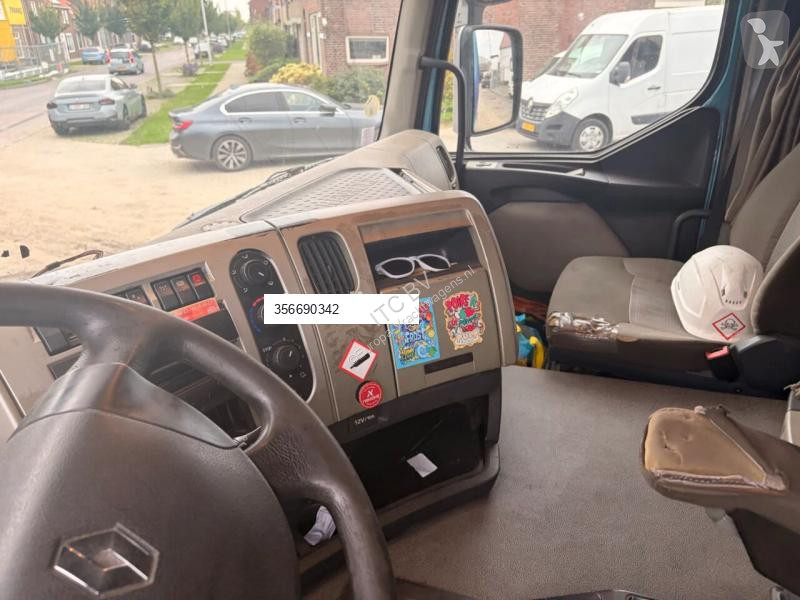 Renault 460 tractor unit