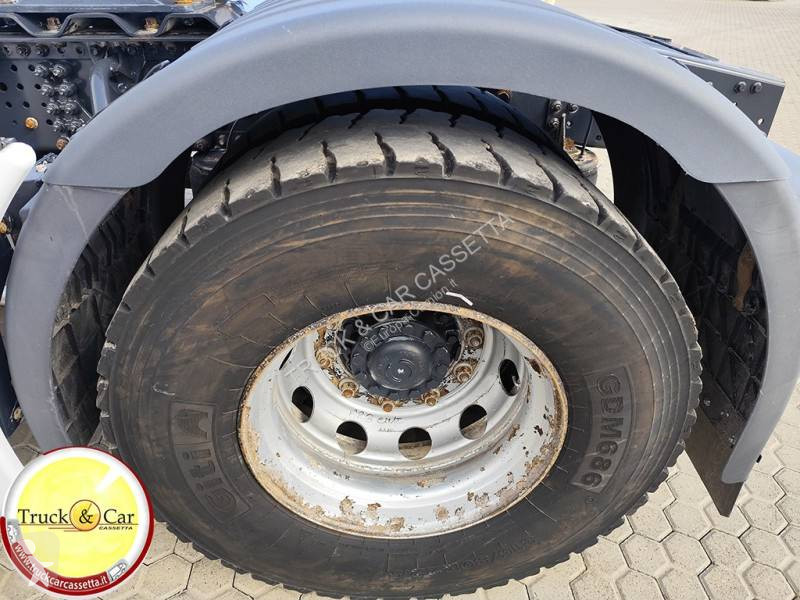 Iveco 510 tractor unit