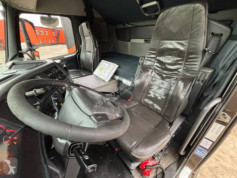 Tahač Volvo 500 6x2 GLOBE XL / HYDRAULICS /...