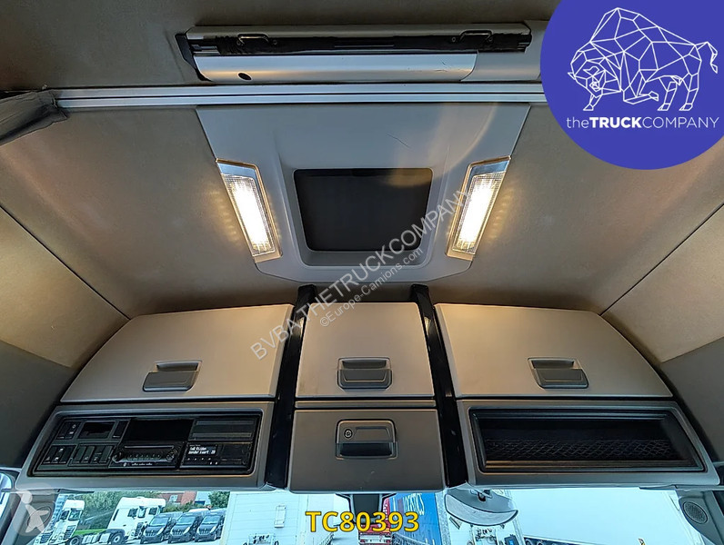 Renault T 520 tractor unit