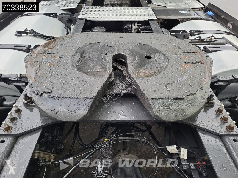 Renault T 520 4X2 HIGH 2xTanks ACC Navi tractor...