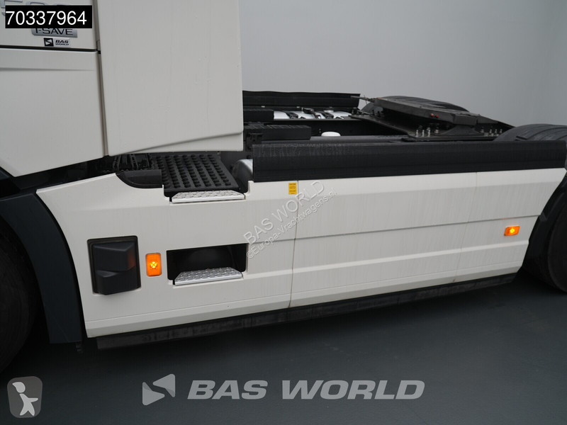 Trekker Volvo Aero 500 4X2 Aero XL 2x Tanks ACC