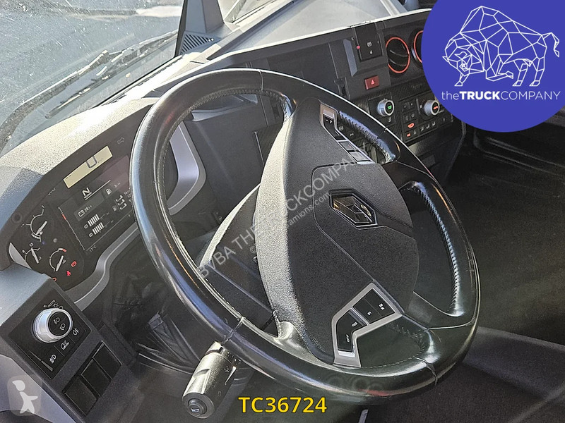 Traktor Renault T 520