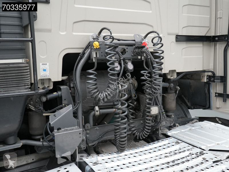 Cabeza tractora Volvo 500  4X2 XL Retarder 2x...