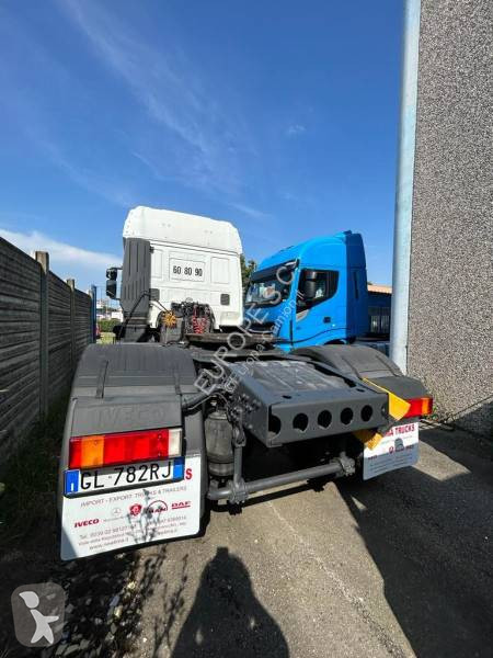 Cabeza tractora Iveco