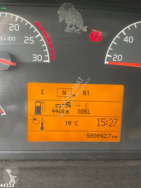 Tractor Volvo FM 340 HMF 12 Tonmeter laadkraan